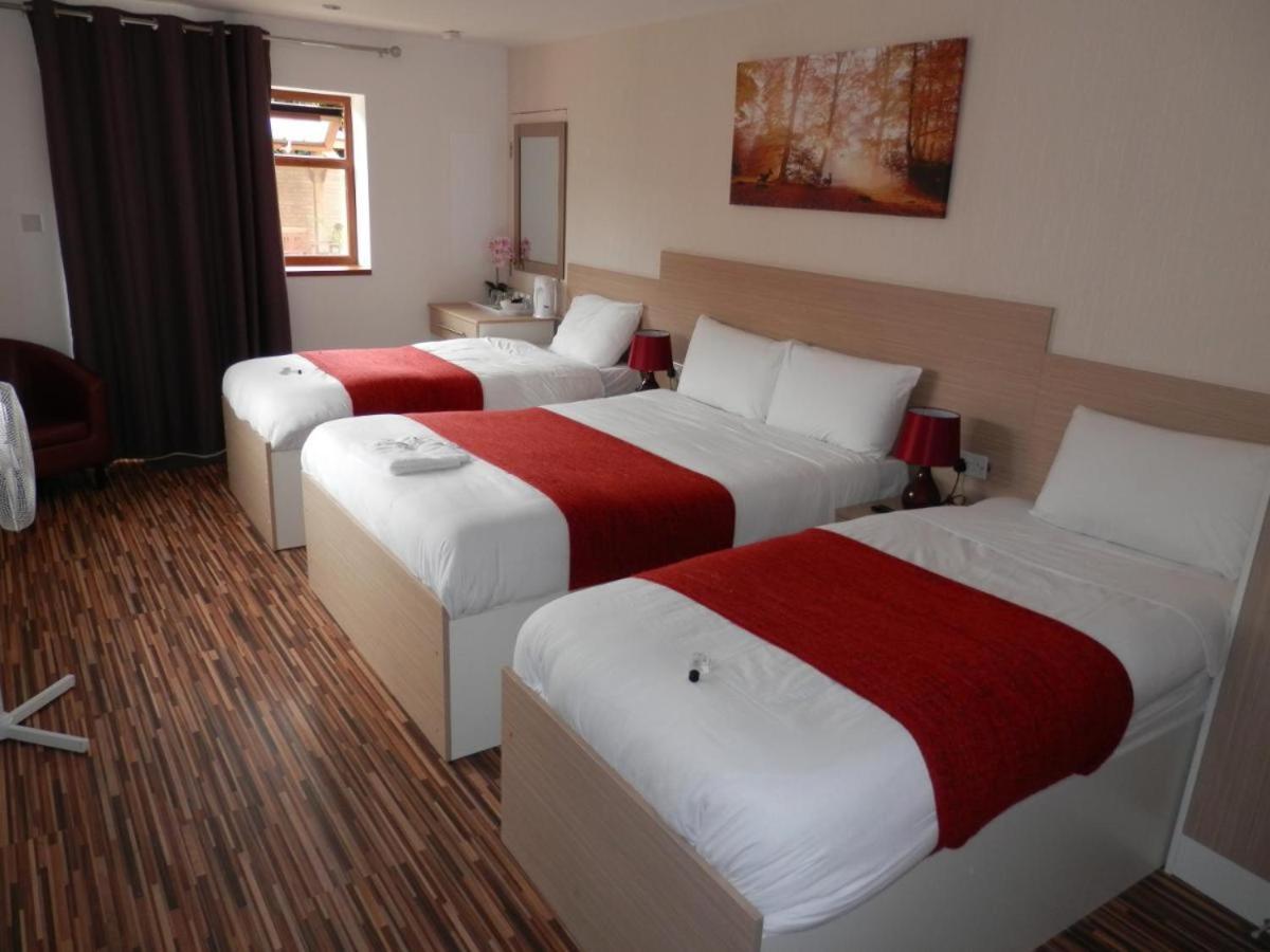 Heathrow Travellers Hub Bed & Breakfast Hounslow Dış mekan fotoğraf