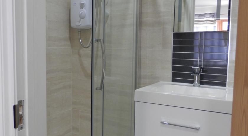 Heathrow Travellers Hub Bed & Breakfast Hounslow Dış mekan fotoğraf