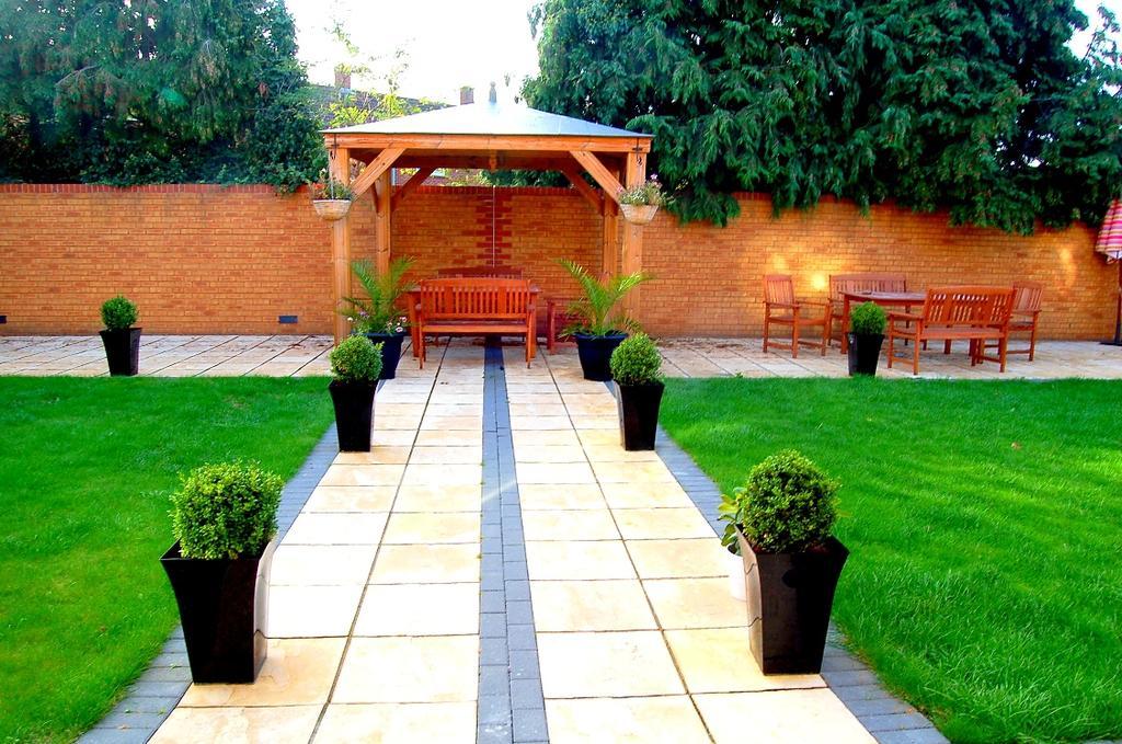 Heathrow Travellers Hub Bed & Breakfast Hounslow Dış mekan fotoğraf