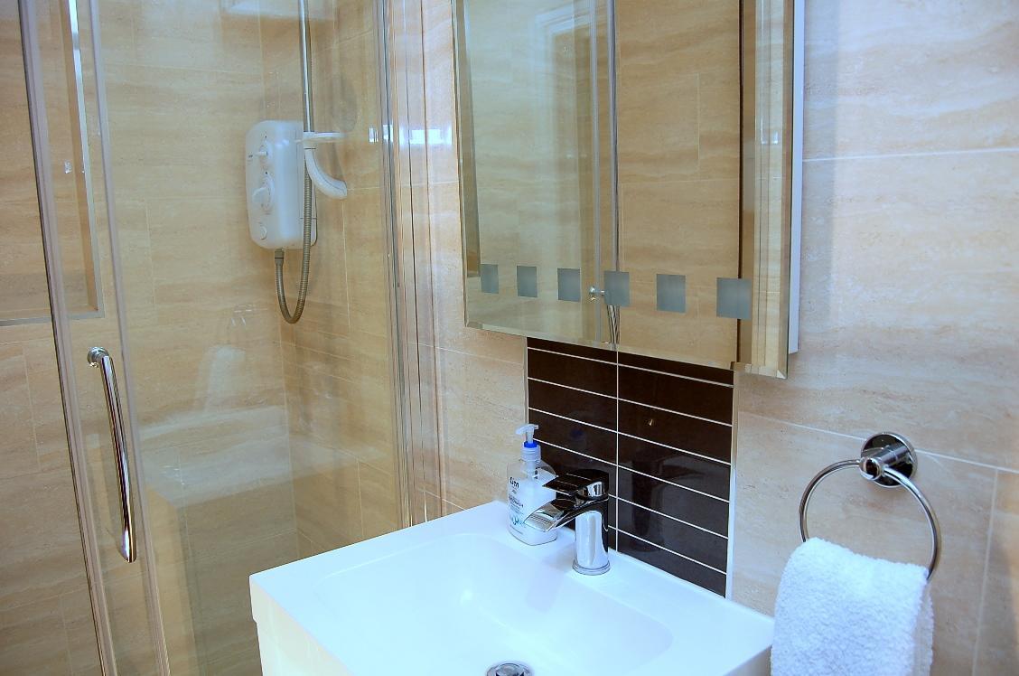 Heathrow Travellers Hub Bed & Breakfast Hounslow Dış mekan fotoğraf